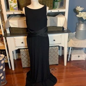 Lauren Ralph Lauren Black Sleeveless V-Neck Ruched Waist Evening Gown Sz 12, NWT